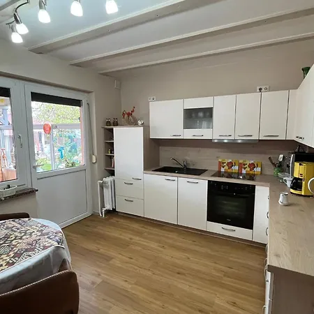 Ferienhaus Am Wedenberg - Kurze Distanz Zum Ostseestrand Von Kuehlungsborn Und Rerik Vakantiehuis