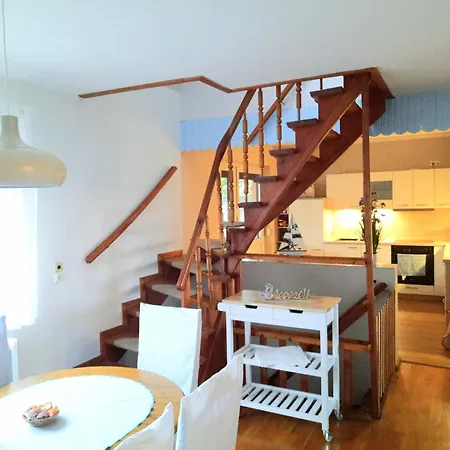 Hébergement de vacances Ferienhaus Am Wedenberg - Kurze Distanz Zum Ostseestrand Von Kuehlungsborn Und Rerik Kröpelin