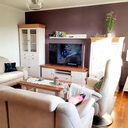 Ferienhaus Am Wedenberg - Kurze Distanz Zum Ostseestrand Von Kuehlungsborn Und Rerik * Kröpelin